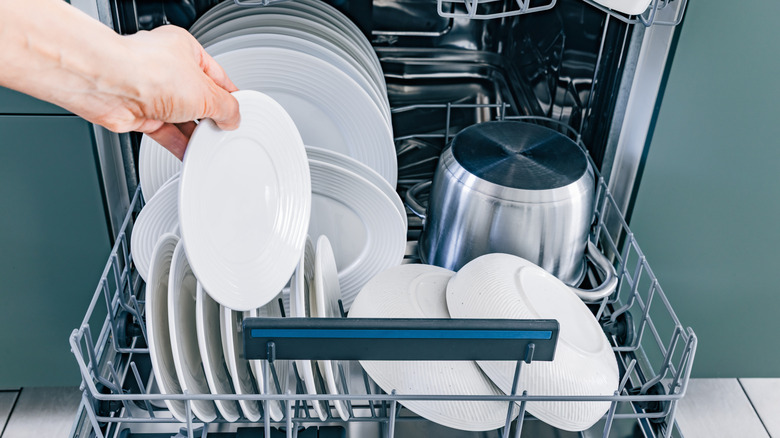 Your Go-To KitchenAid Dishwasher Repair Guide