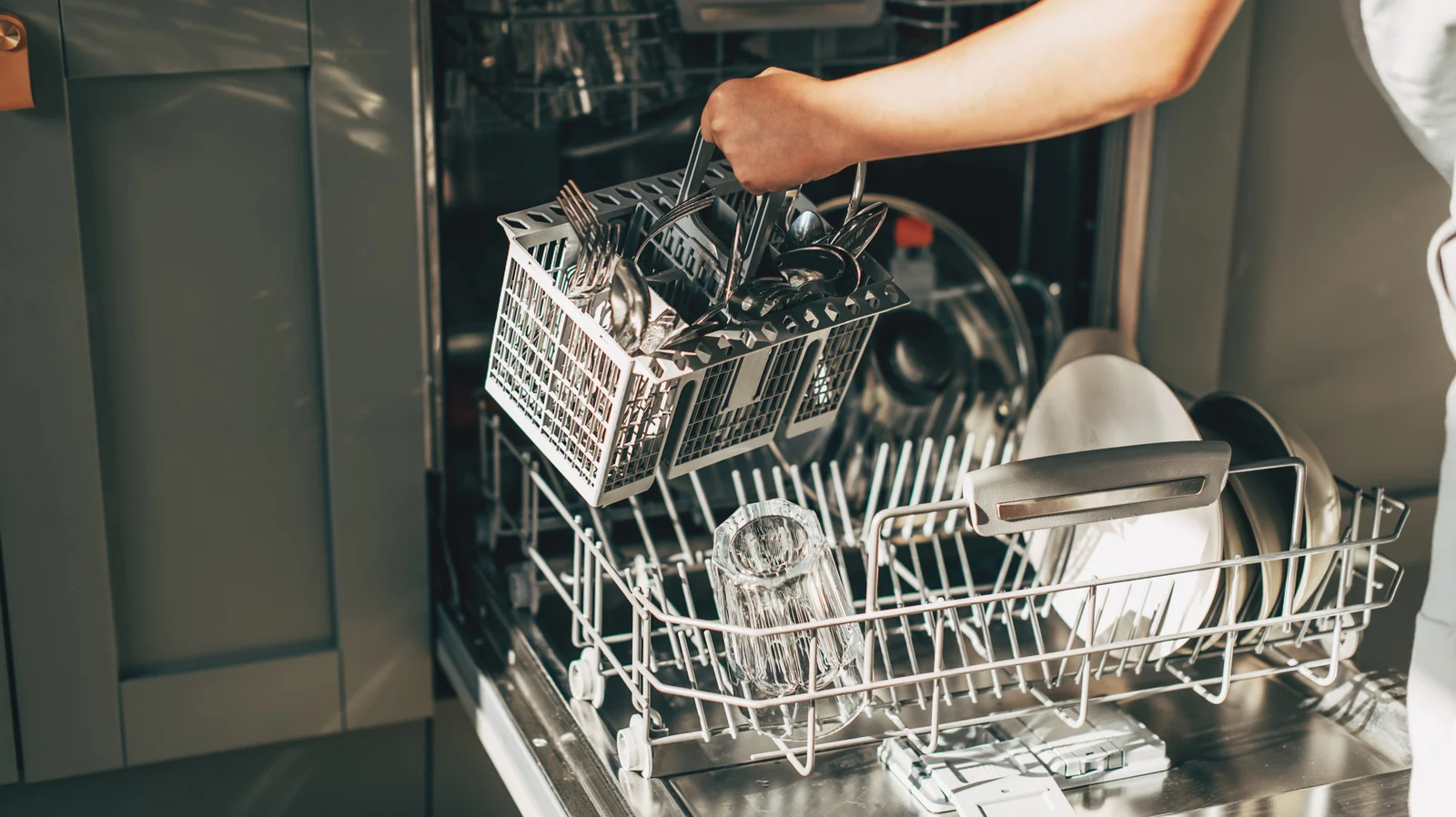 The Ultimate Cafe Dishwasher Review: Style Meets Power